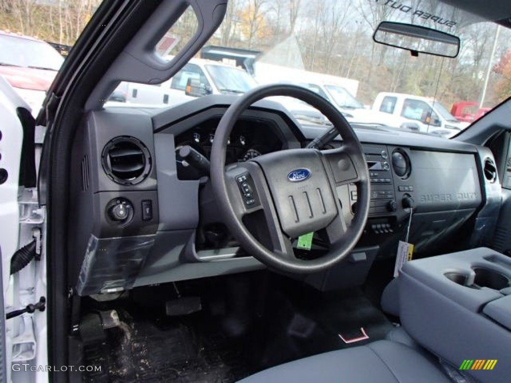 2013 F250 Super Duty XL Regular Cab 4x4 Utility Truck - Oxford White / Steel photo #13