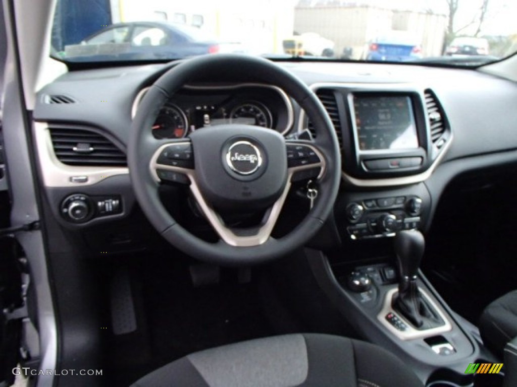 2014 Jeep Cherokee Latitude 4x4 Morocco - Black Dashboard Photo #87732273