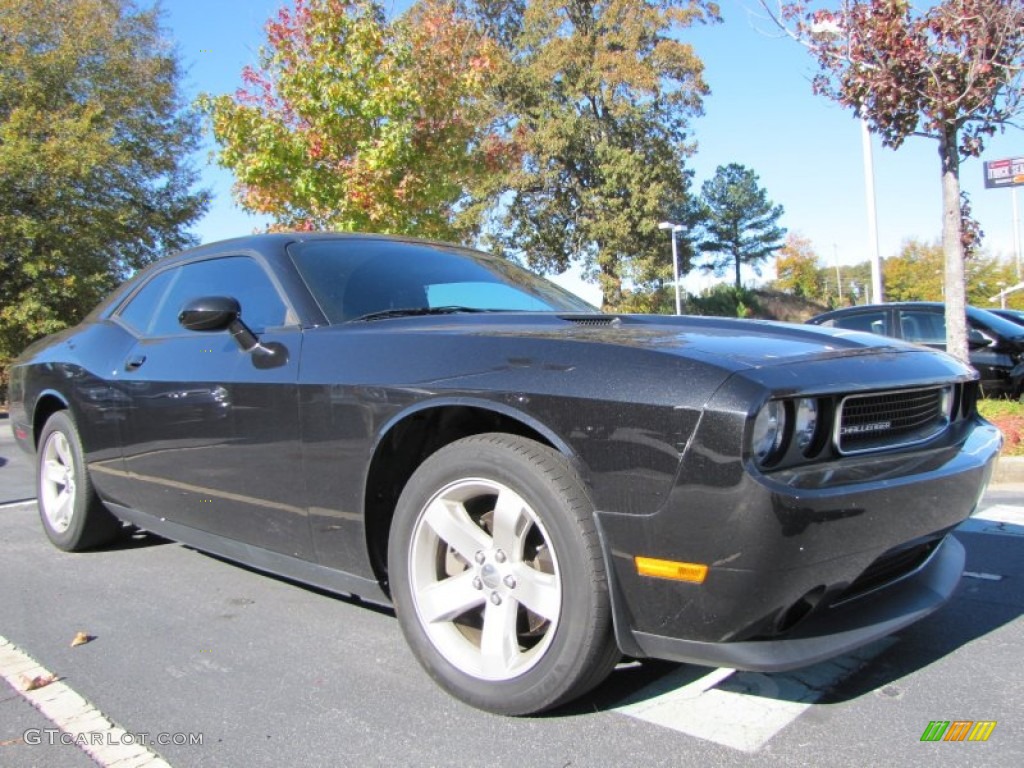 2011 Challenger SE - Black / Dark Slate Gray photo #4