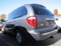Steel Blue Pearlcoat - Town & Country LXi Photo No. 2