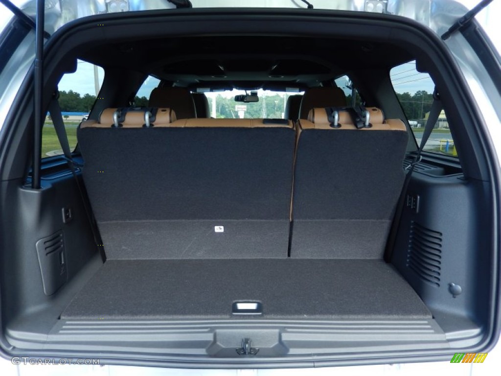 2014 Lincoln Navigator 4x2 Trunk Photos