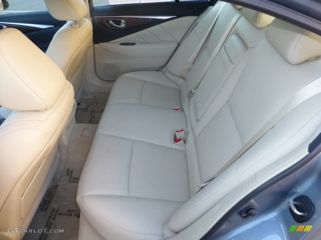 2014 Infiniti Q 50 Hybrid Premium Rear Seat Photo #87735480