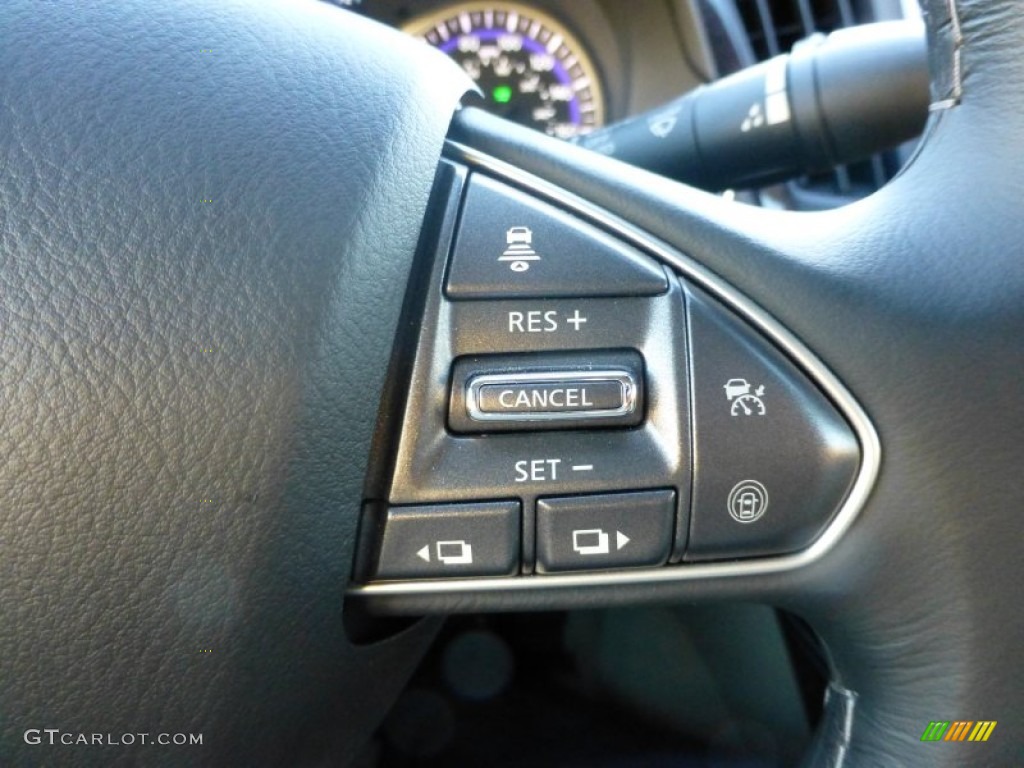 2014 Infiniti Q 50 Hybrid Premium Controls Photo #87735714