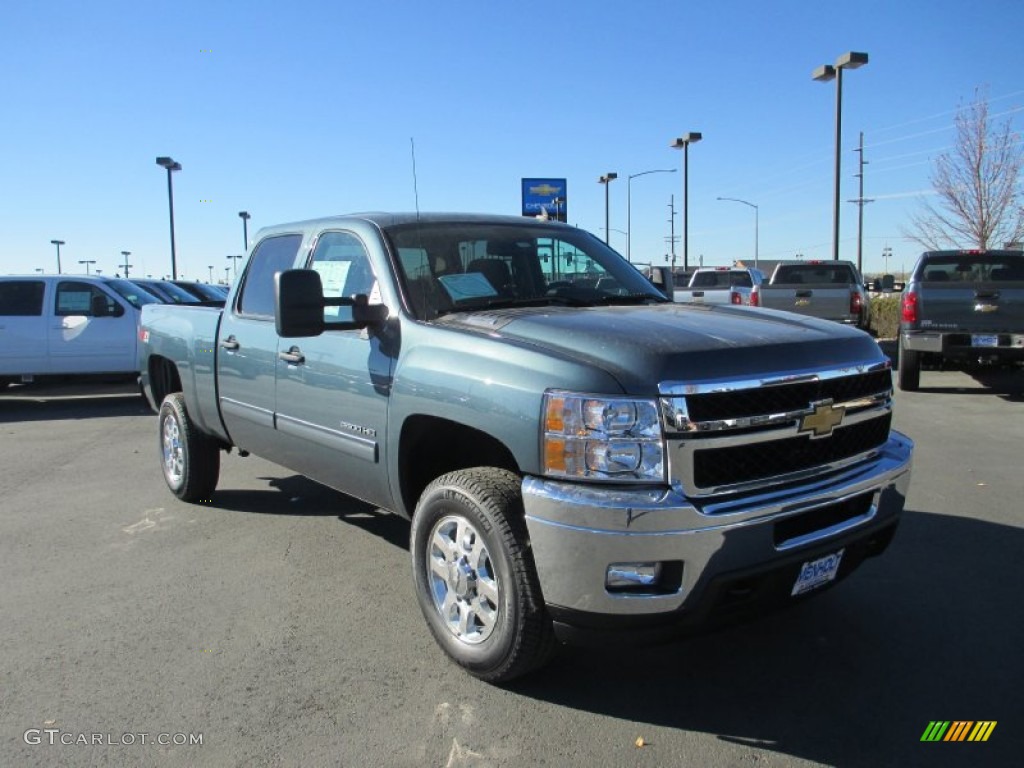 2014 Silverado 2500HD LT Crew Cab 4x4 - Blue Granite Metallic / Ebony photo #1