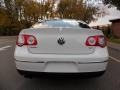 Candy White - Passat Komfort Sedan Photo No. 4