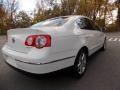 Candy White - Passat Komfort Sedan Photo No. 5