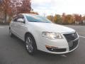 Candy White - Passat Komfort Sedan Photo No. 7