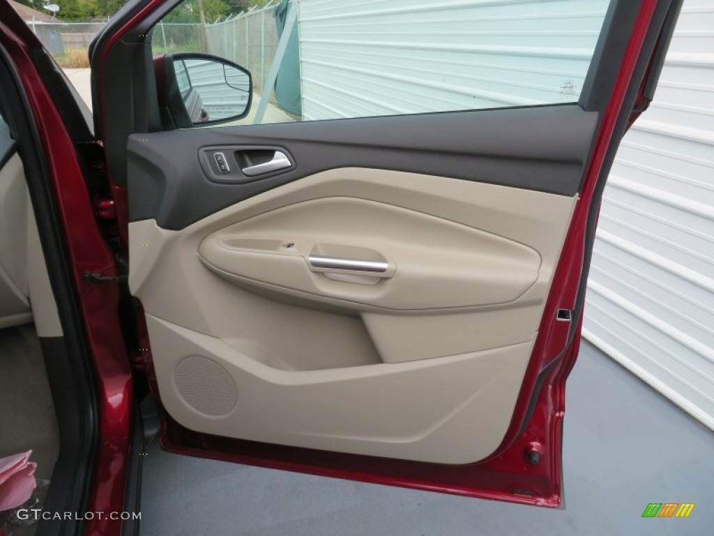 2014 Ford Escape SE 1.6L EcoBoost Medium Light Stone Door Panel Photo #87741342