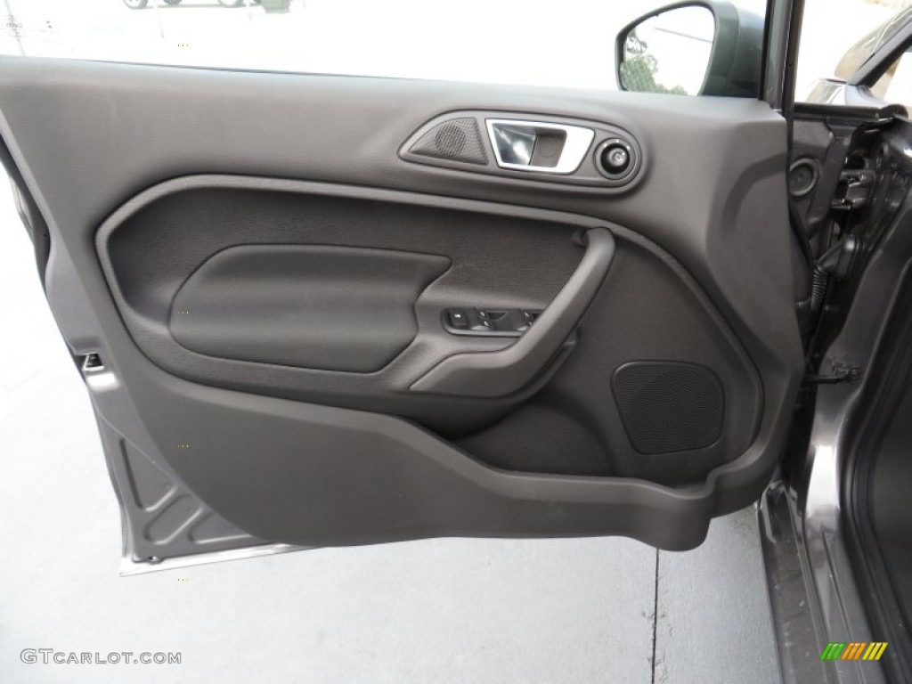 2014 Fiesta SE Hatchback - Storm Gray / Charcoal Black photo #25