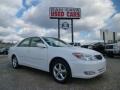 Super White 2004 Toyota Camry XLE