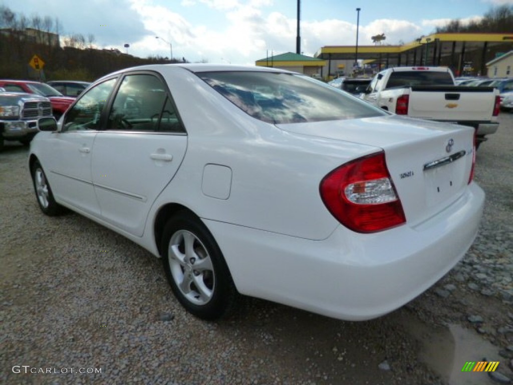 2004 Camry XLE - Super White / Stone photo #5