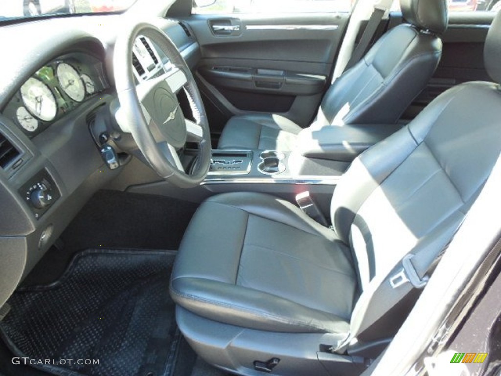 2010 300 Touring - Black / Dark Slate Gray photo #4