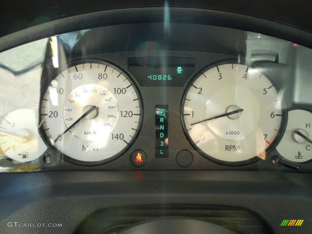 2010 300 Touring - Black / Dark Slate Gray photo #18