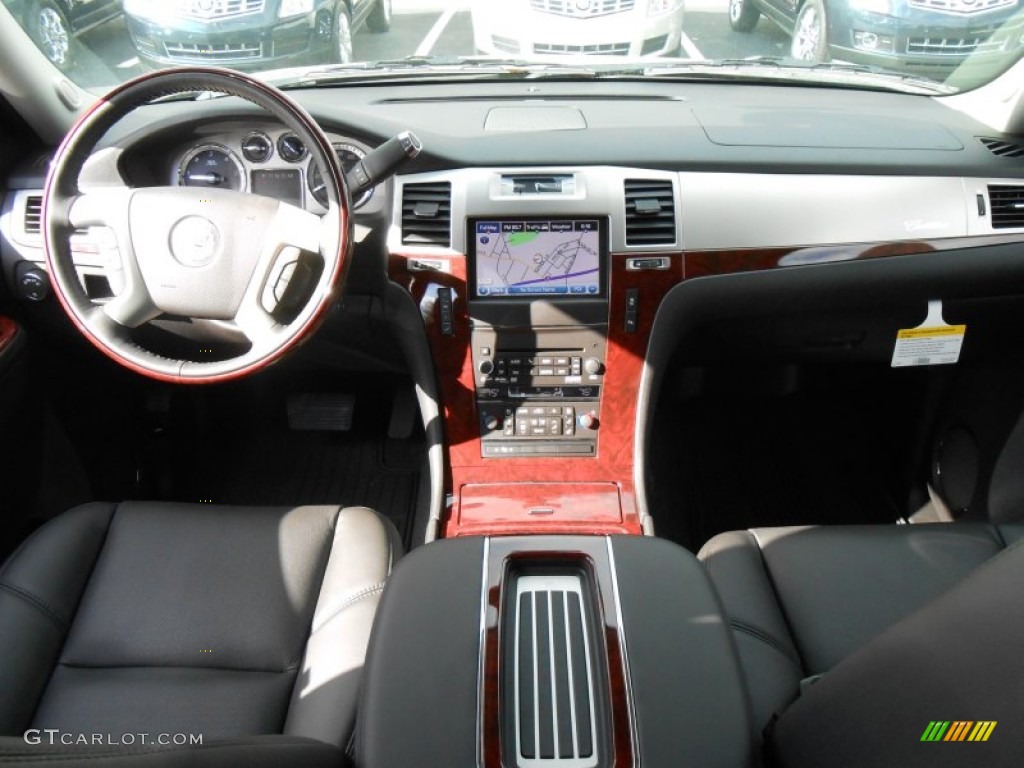 2014 Cadillac Escalade ESV Luxury AWD Ebony/Ebony Dashboard Photo #87751179