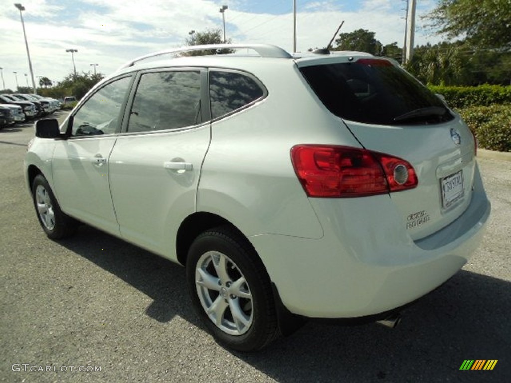 2008 Rogue SL AWD - Phantom White Pearl / Gray photo #3