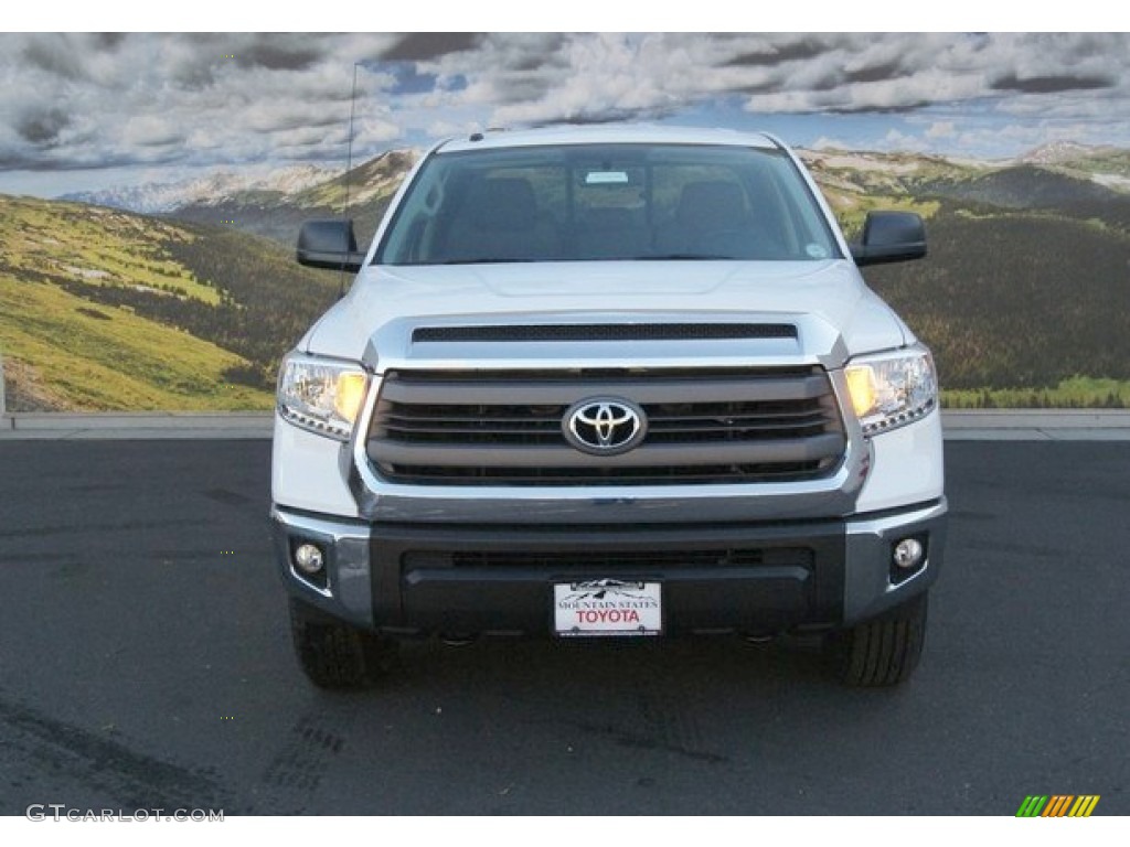 2014 Tundra SR5 Double Cab 4x4 - Super White / Graphite photo #2