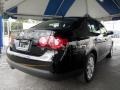 Black - Jetta SE Sedan Photo No. 4