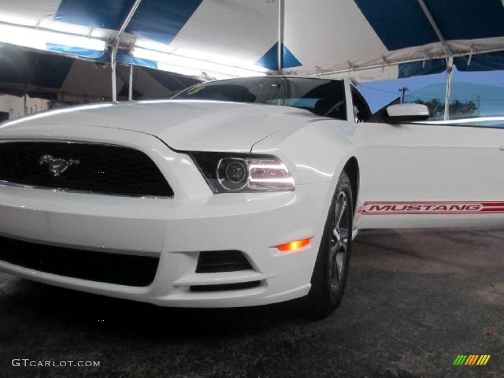 2013 Mustang V6 Premium Coupe - Performance White / Charcoal Black photo #6