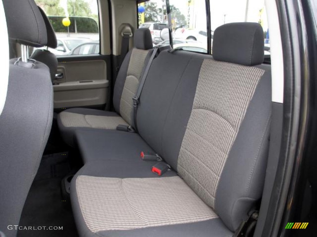 2010 Ram 1500 SLT Quad Cab - Brilliant Black Crystal Pearl / Dark Slate Gray photo #9