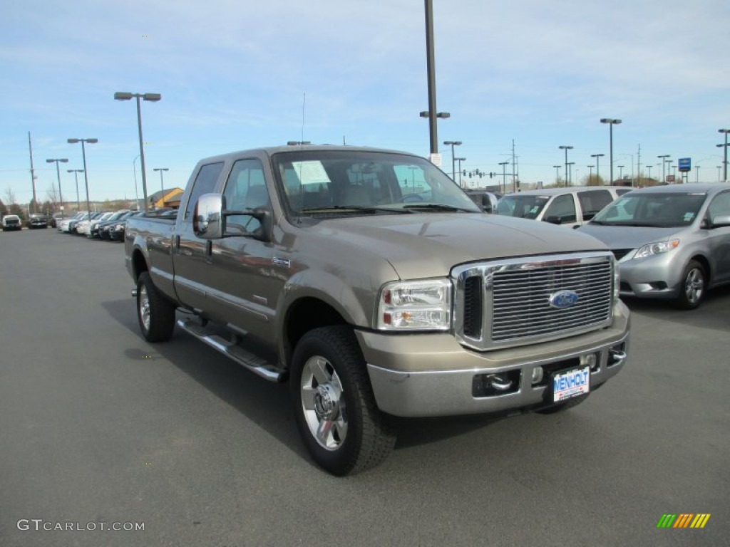 2006 F350 Super Duty Lariat Crew Cab 4x4 - Arizona Beige Metallic / Tan photo #1