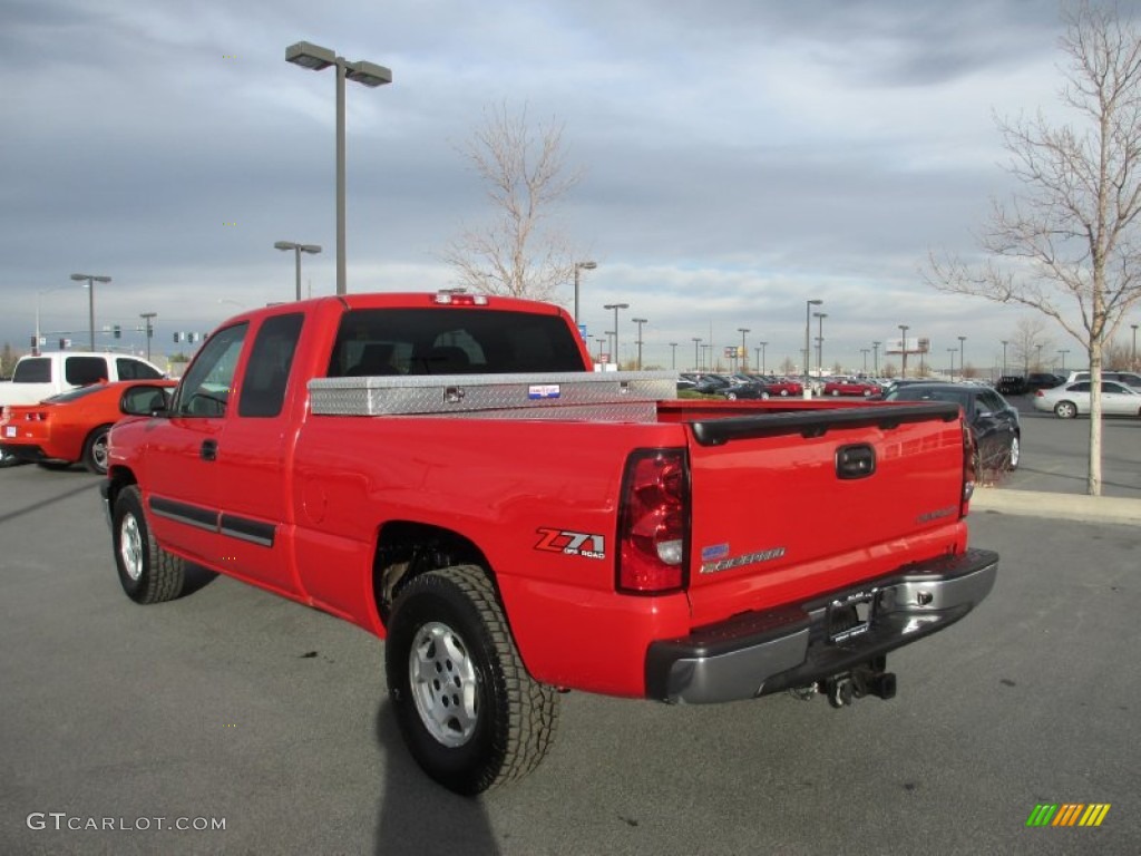 2004 Silverado 1500 Z71 Extended Cab 4x4 - Victory Red / Dark Charcoal photo #4