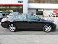 Black - Camry LE Photo No. 2