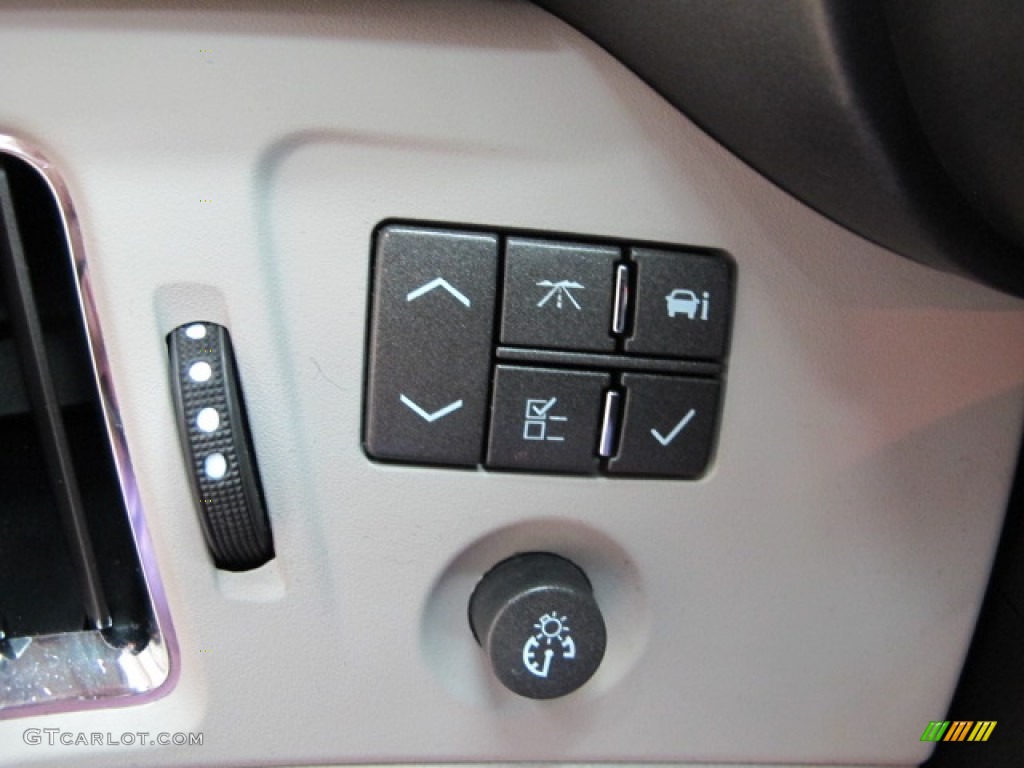 2009 CTS 4 AWD Sedan - Radiant Silver / Light Titanium/Ebony photo #38