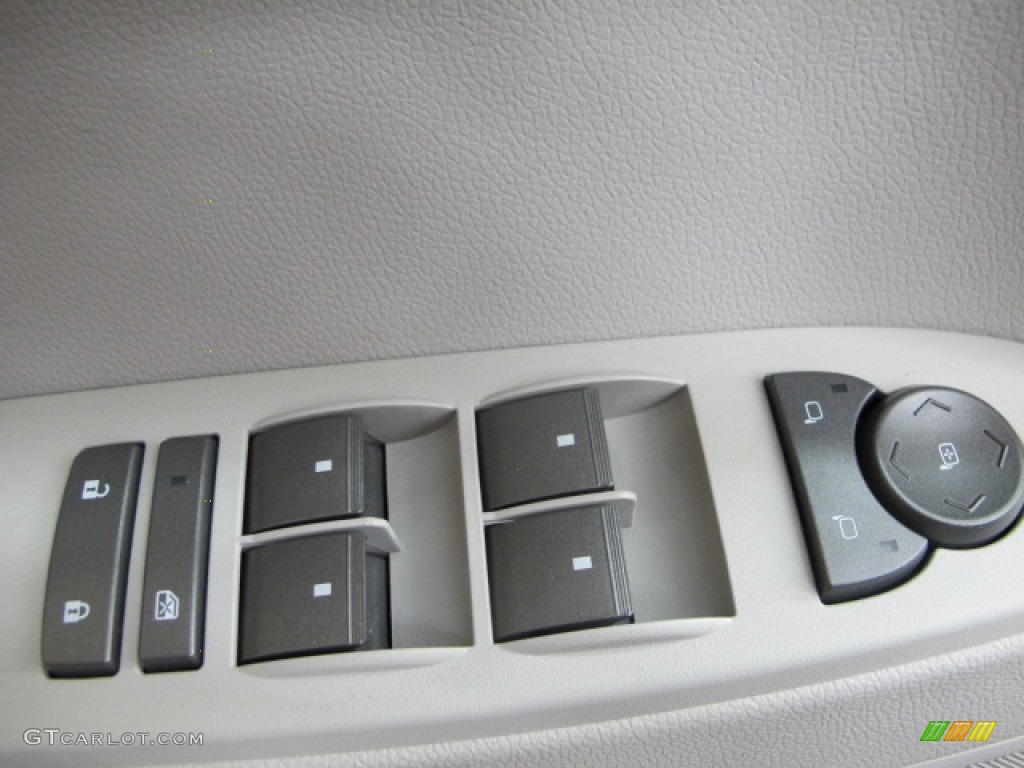 2009 CTS 4 AWD Sedan - Radiant Silver / Light Titanium/Ebony photo #41