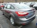 Sterling Gray - Focus SE Sedan Photo No. 3