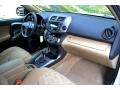 Super White - RAV4 I4 4WD Photo No. 14