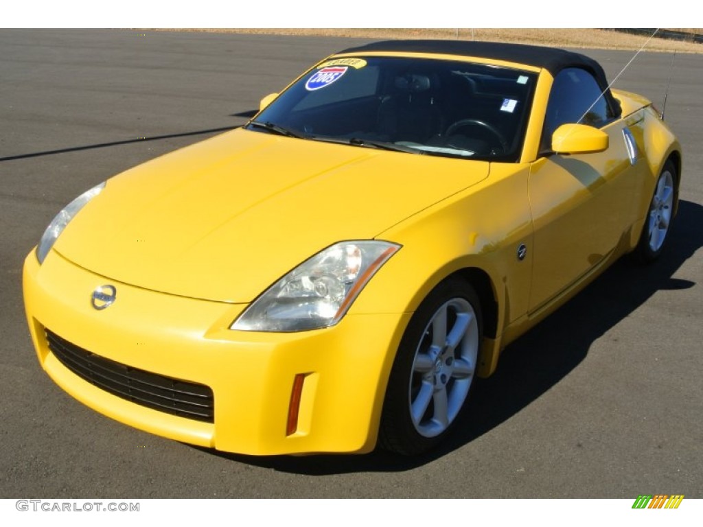 2005 350Z Enthusiast Roadster - Ultra Yellow Metallic / Charcoal photo #2