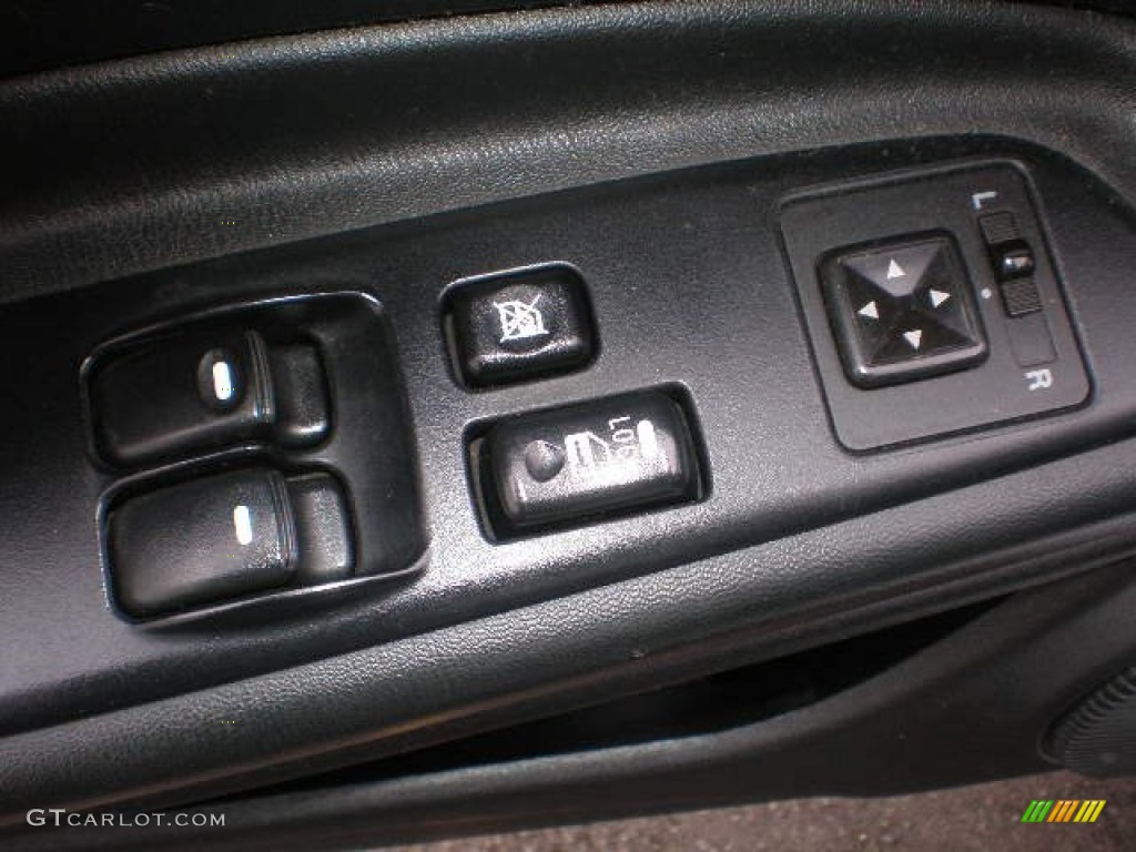 2003 Chrysler Sebring LX Coupe Controls Photos