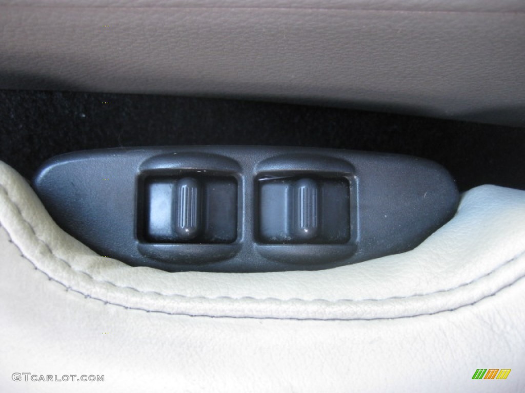 2006 350Z Touring Coupe - Redline / Frost Leather photo #11
