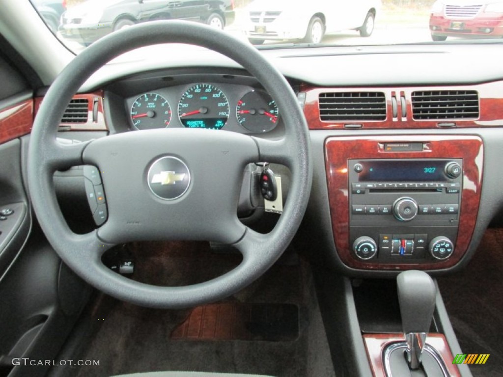 2008 Chevrolet Impala LT Dashboard Photos