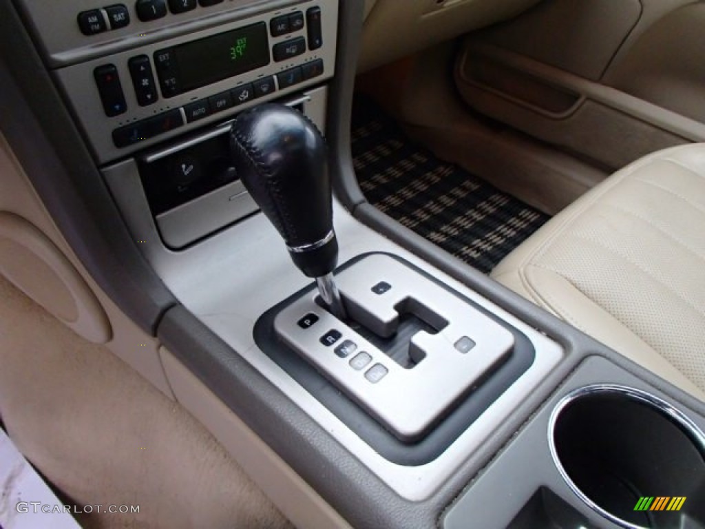 2005 LS V8 - Cashmere Tri-Coat / Camel photo #12