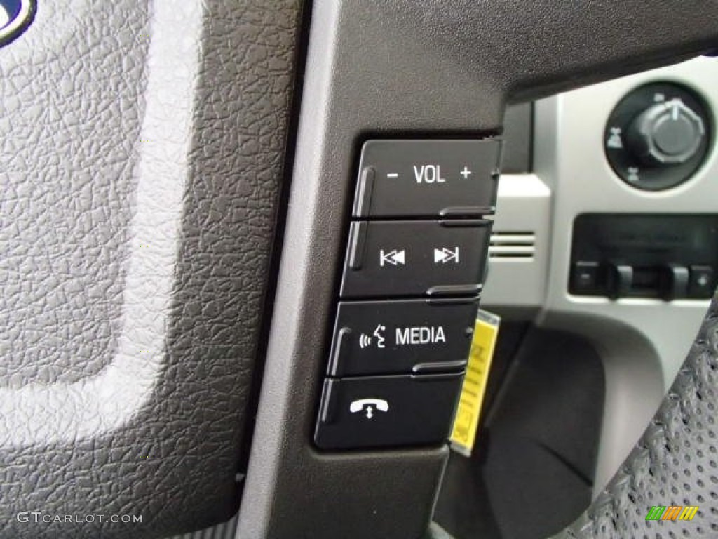 2014 Ford F150 SVT Raptor SuperCrew 4x4 Controls Photo #87812716