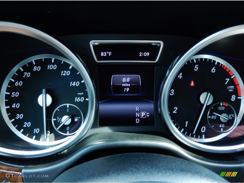 2014 Mercedes-Benz GL 550 4Matic Gauges Photo #87814696
