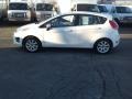 2011 Oxford White Ford Fiesta SE Hatchback  photo #4