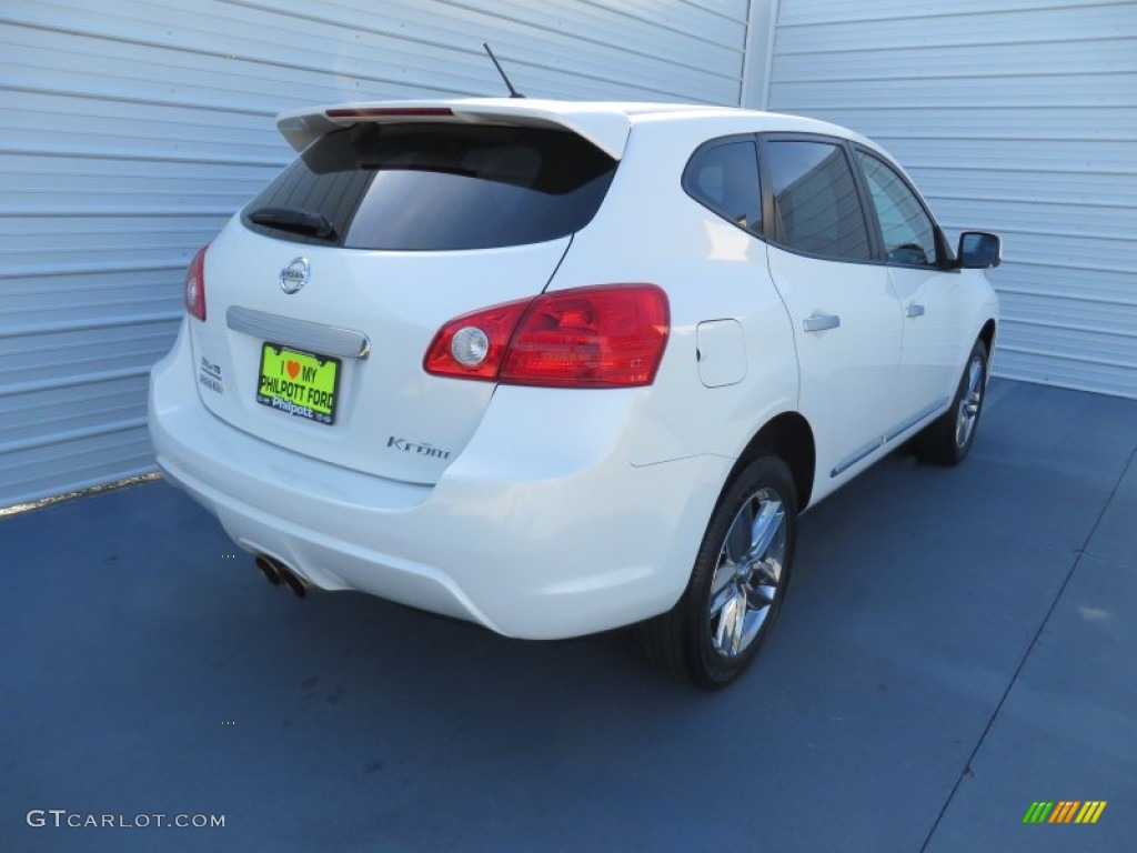 2011 Rogue S Krom Edition - Pearl White / Black photo #4