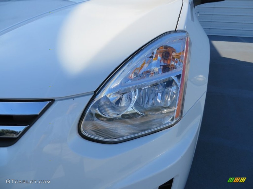 2011 Rogue S Krom Edition - Pearl White / Black photo #9