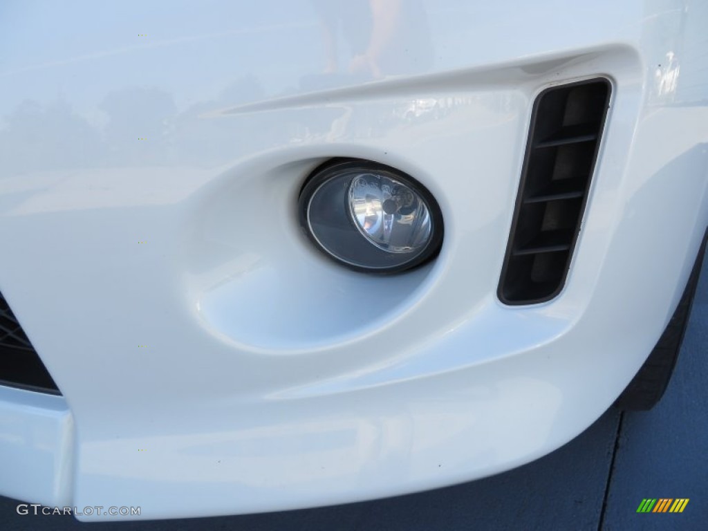 2011 Rogue S Krom Edition - Pearl White / Black photo #12