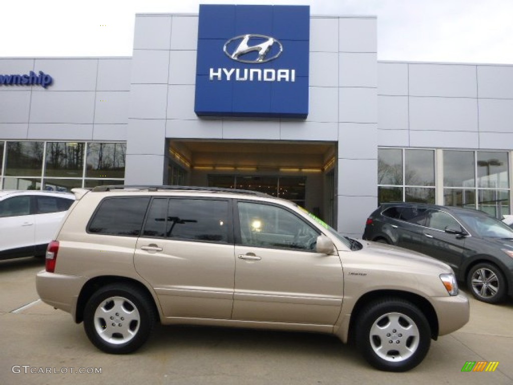 2005 Highlander Limited 4WD - Sonora Gold Pearl / Ivory photo #1