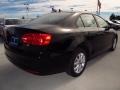 Black - Jetta SE Sedan Photo No. 6