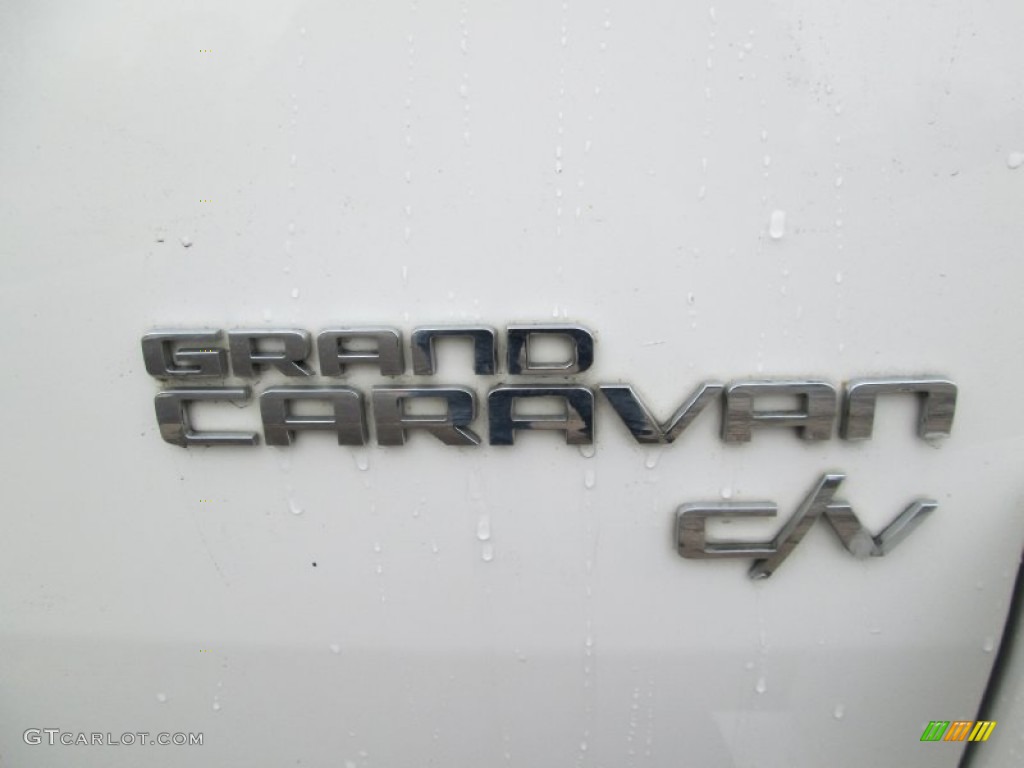 2009 Grand Caravan Cargo Van - Stone White / Dark Slate Gray/Light Shale photo #31