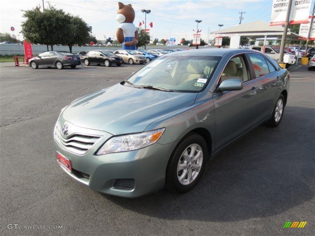 2011 Camry LE - Spruce Green Mica / Bisque photo #3