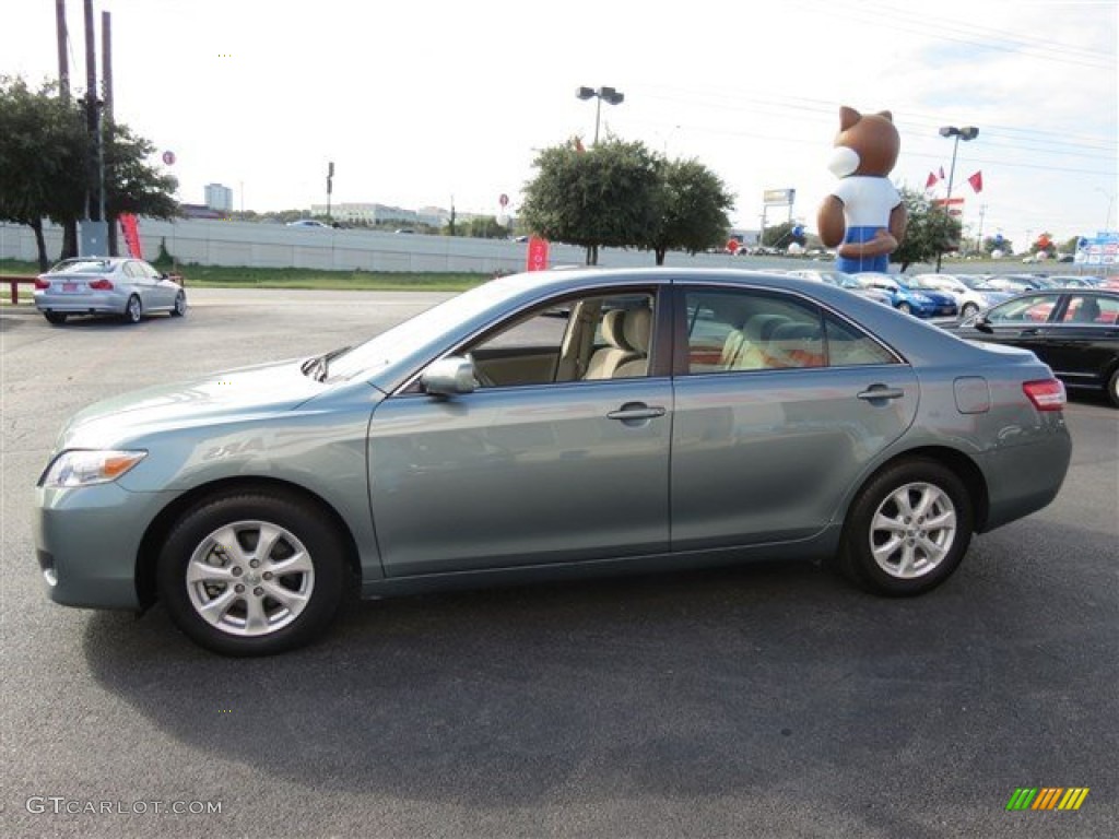 2011 Camry LE - Spruce Green Mica / Bisque photo #4