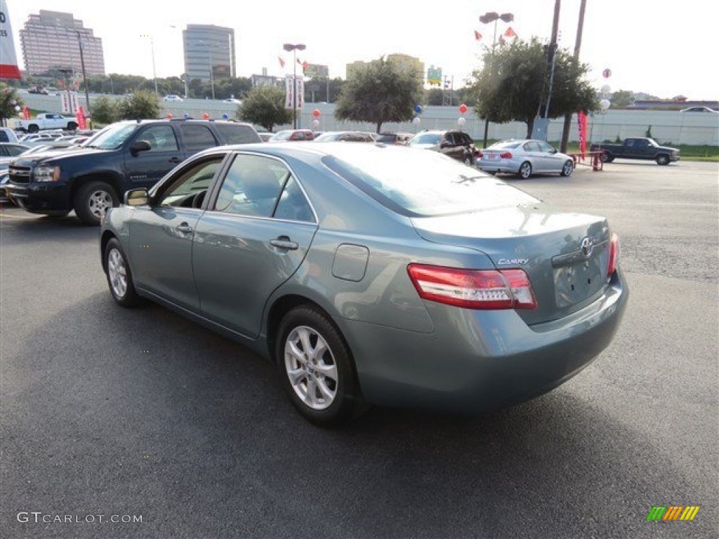 2011 Camry LE - Spruce Green Mica / Bisque photo #5