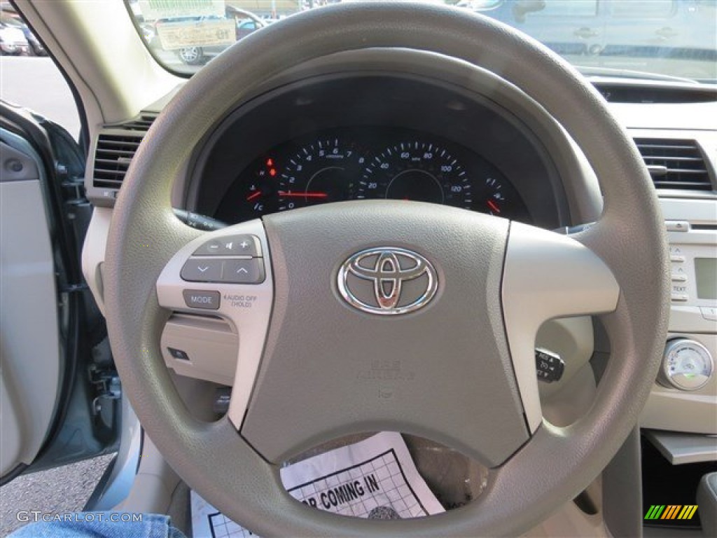 2011 Camry LE - Spruce Green Mica / Bisque photo #17