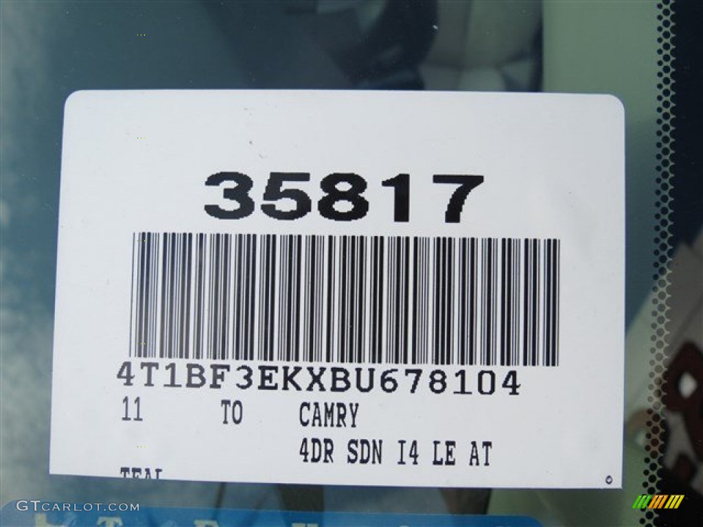 2011 Camry LE - Spruce Green Mica / Bisque photo #18