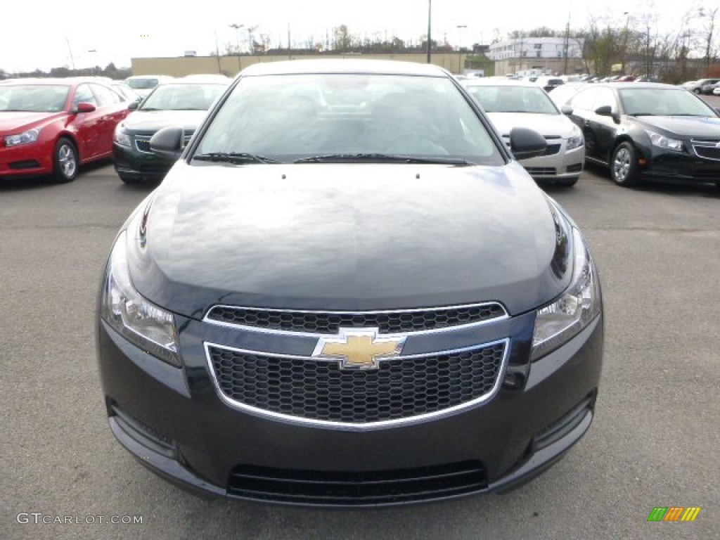 2014 Cruze LS - Black Granite Metallic / Jet Black/Medium Titanium photo #8